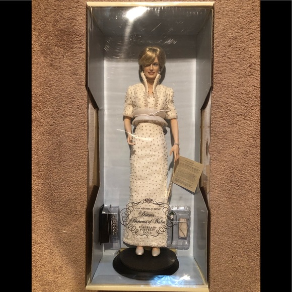 franklin mint diana princess of wales porcelain doll